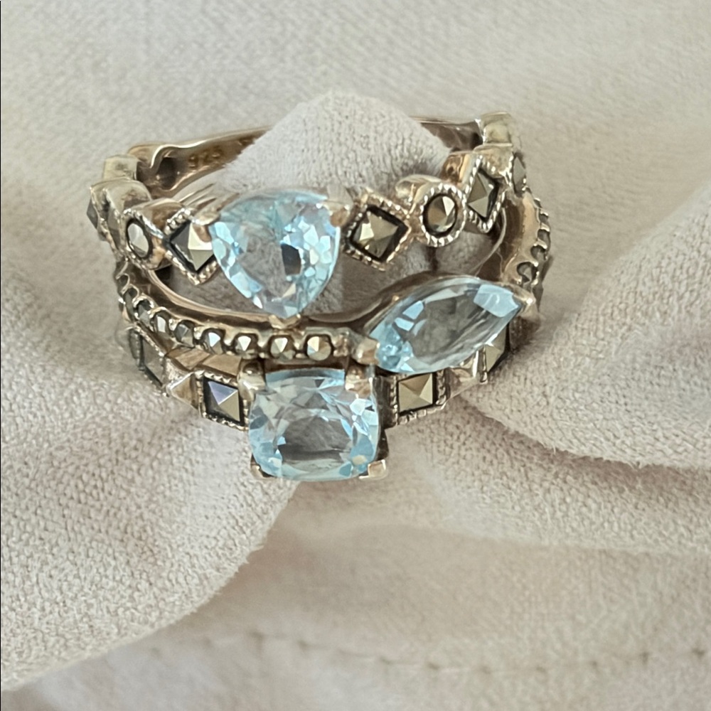 Elegant Marcasite and Blue Gemstone Ring